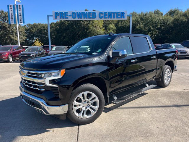 Used 2023 Chevrolet Silverado 1500 LTZ w/ Technology Package RWD image 2