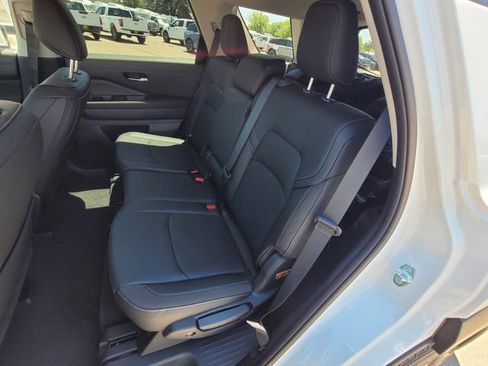 New 2026 Nissan Pathfinder SL w/ Cargo Package AWD/4WD image 6