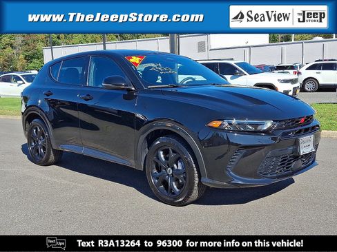 Used 2024 Dodge Hornet R/T w/ R/T Blacktop Package image 1