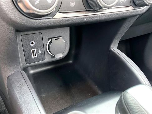 Certified 2024 Nissan Kicks S image 31