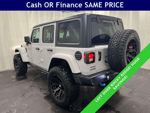 Used 2024 Jeep Wrangler Unlimited w/ Convenience Group AWD/4WD image 7