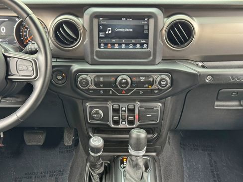 Used 2020 Jeep Wrangler Unlimited Sport AWD/4WD image 22