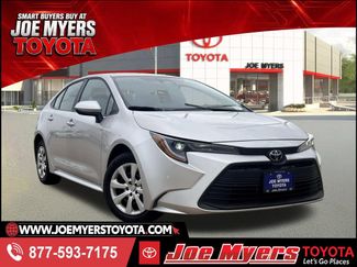 Used 2025 Toyota Corolla LE FWD video 1