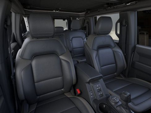 New 2025 Ford Bronco Outer Banks image 10