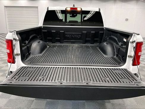 Used 2025 RAM 1500 Laramie image 33
