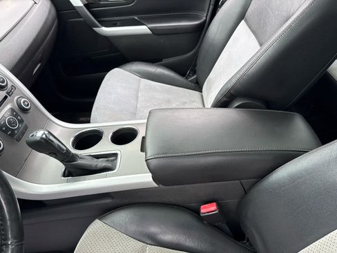 Used 2013 Ford Edge SEL FWD image 18