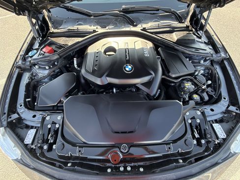 Used 2018 BMW 330i Sedan RWD image 18