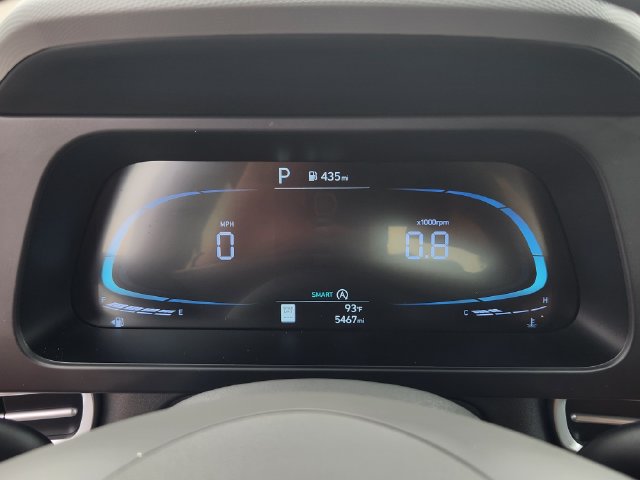 Certified 2025 Hyundai Elantra SE FWD image 22