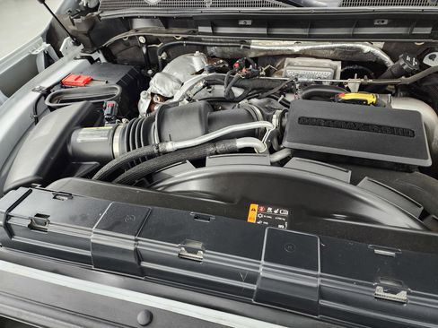 Used 2022 GMC Sierra 2500 SLE w/ SLE Value Package; image 19