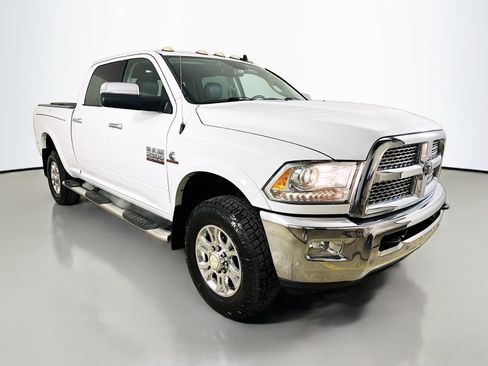 Used 2018 RAM 2500 Laramie w/ Snow Chief Group AWD/4WD image 3