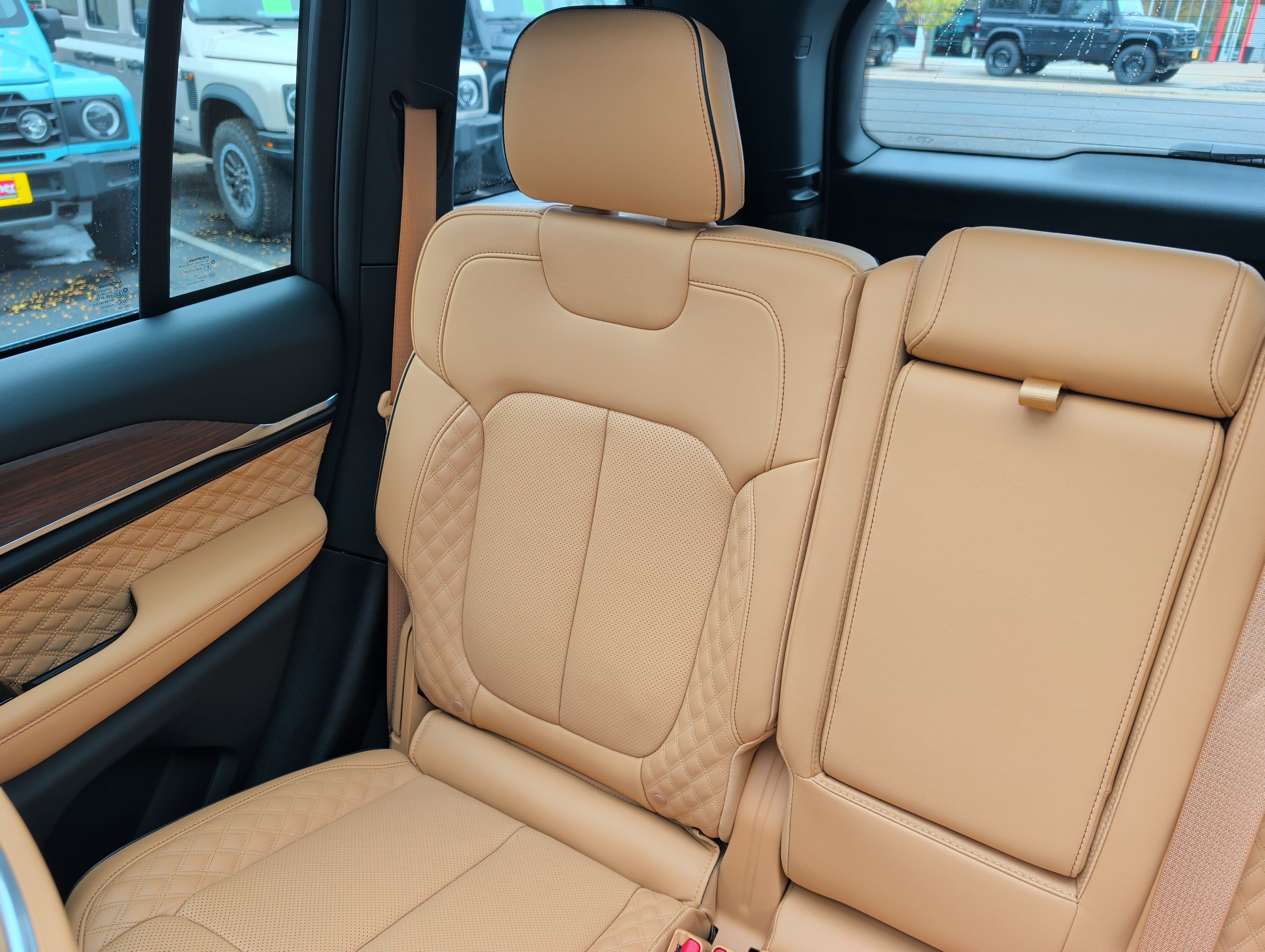 Used 2024 Jeep Grand Cherokee Summit AWD/4WD image 12