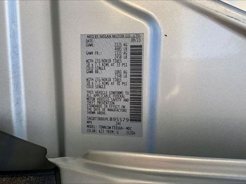 Used 2023 Nissan Rogue SV image 31