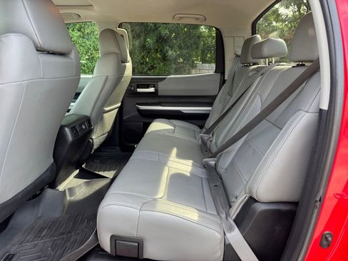 Used 2014 Toyota Tundra Limited w/ Limited Premium Package AWD/4WD image 18