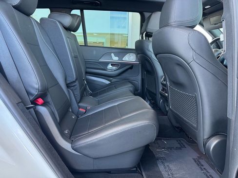 Certified 2024 Mercedes-Benz GLS 450 4MATIC image 23