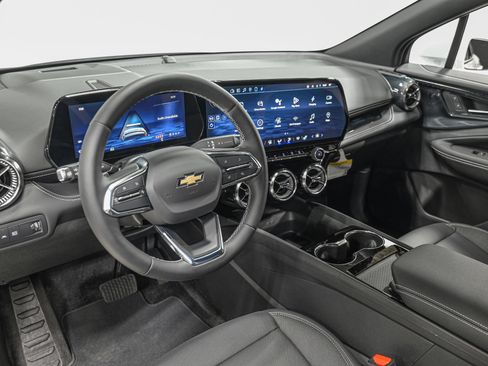 Used 2024 Chevrolet Blazer EV LT AWD/4WD image 14