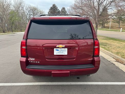 Used 2019 Chevrolet Tahoe LT w/ LT Signature Package AWD/4WD image 3