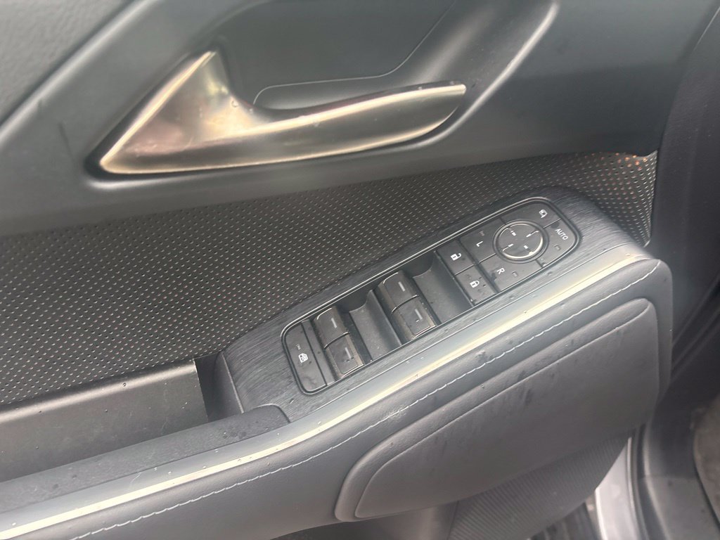 Used 2024 Lexus GX 550 w/ Accessory Package (2T) AWD/4WD image 14