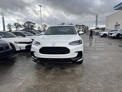 New 2026 Honda HR-V EX-L image 2