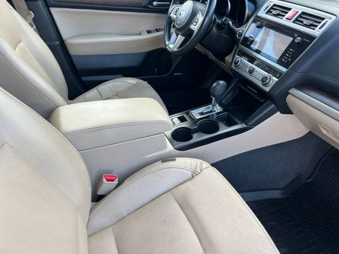 Used 2016 Subaru Outback 2.5i Limited image 16