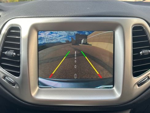 Used 2018 Jeep Compass Latitude w/ Popular Equipment Group image 28