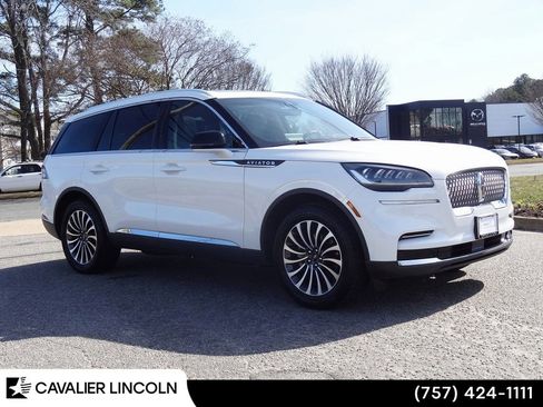 Certified 2023 Lincoln Aviator Standard w/ Premium Package image 2