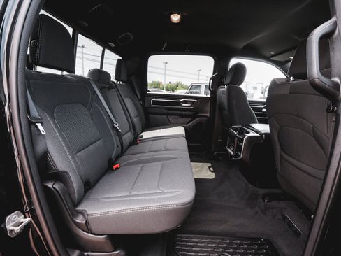 Used 2023 RAM 1500 Big Horn AWD/4WD image 39