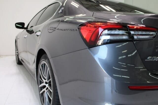 Used 2021 Maserati Ghibli S Q4 AWD/4WD image 38