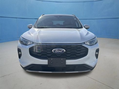Used 2025 Ford Escape ST-Line Select AWD/4WD image 4