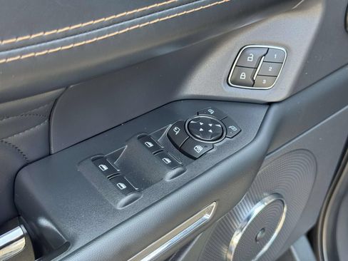 Used 2022 Ford Expedition Max Platinum AWD/4WD image 14