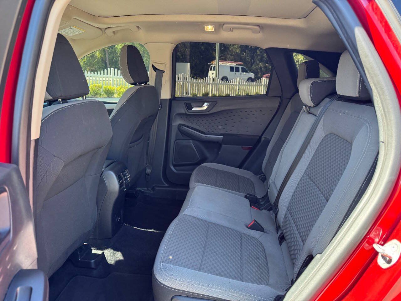 Used 2020 Ford Escape SE FWD image 12