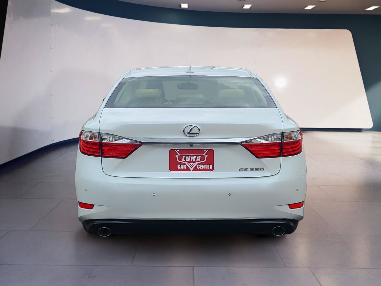 Used 2013 Lexus ES 350 w/ Luxury Pkg FWD image 4