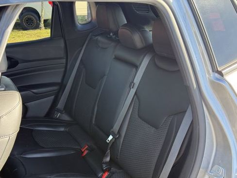 Used 2022 Jeep Compass Altitude w/ Convenience Group image 30