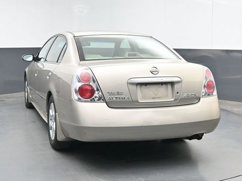 Used 2005 Nissan Altima 2.5 SL w/ (G02) SL Pkg image 12