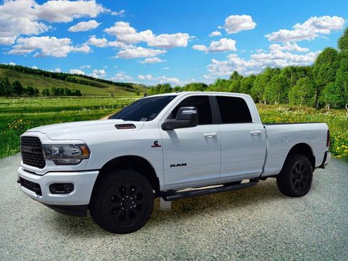 Used 2024 RAM 3500 Big Horn w/ Night Edition AWD/4WD image 2