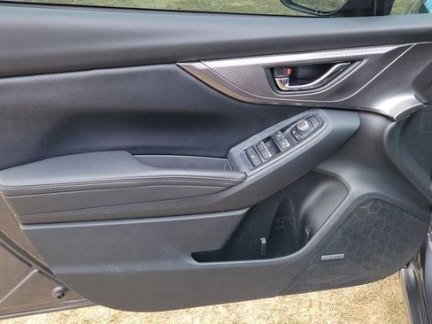 Used 2020 Subaru Impreza 2.0i Limited image 11