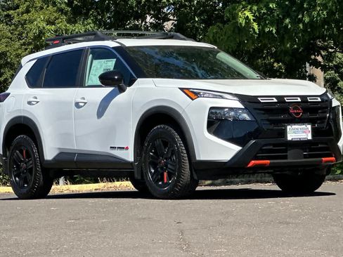 New 2026 Nissan Rogue SV w/ Rock Creek Premium Package AWD/4WD image 9