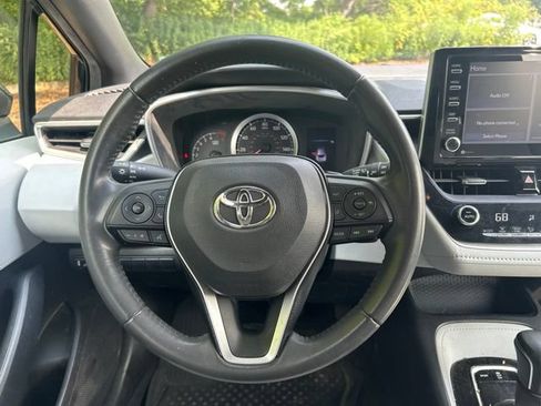 Used 2021 Toyota Corolla SE w/ SE Preferred Package FWD image 14