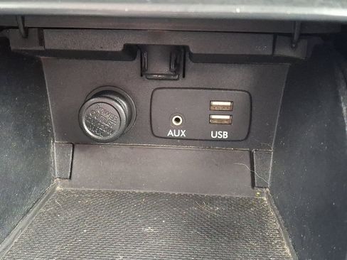 Used 2015 Subaru Legacy 2.5i Limited image 24