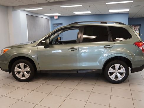 Used 2016 Subaru Forester 2.5i Premium image 2