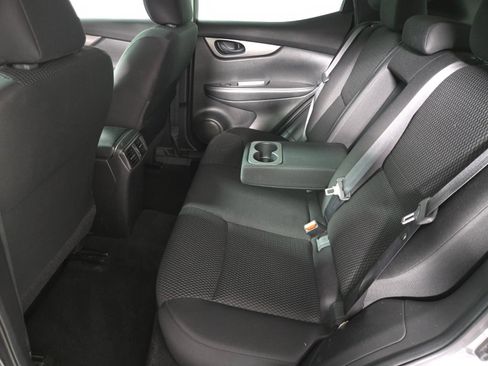 Used 2017 Nissan Rogue Sport S w/ S Appearance Package FWD image 11
