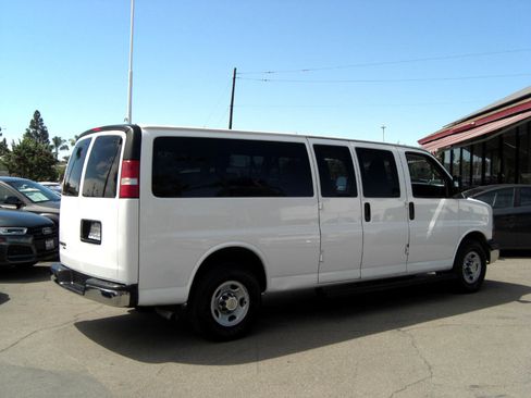 Used 2016 Chevrolet Express 3500 LT w/ LT Preferred Equipment Group image 14