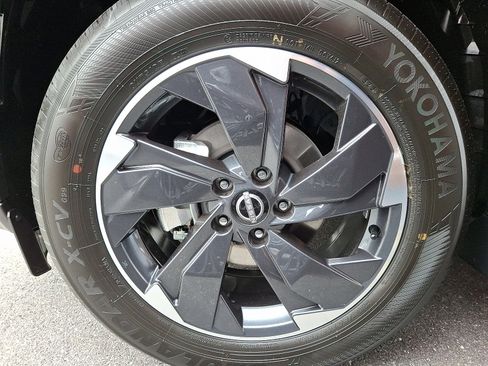 New 2026 Nissan Rogue SV w/ SV Premium Package image 4