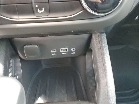 Used 2021 Chevrolet TrailBlazer LS FWD image 17