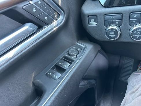 Used 2025 GMC Sierra 1500 SLT AWD/4WD image 42