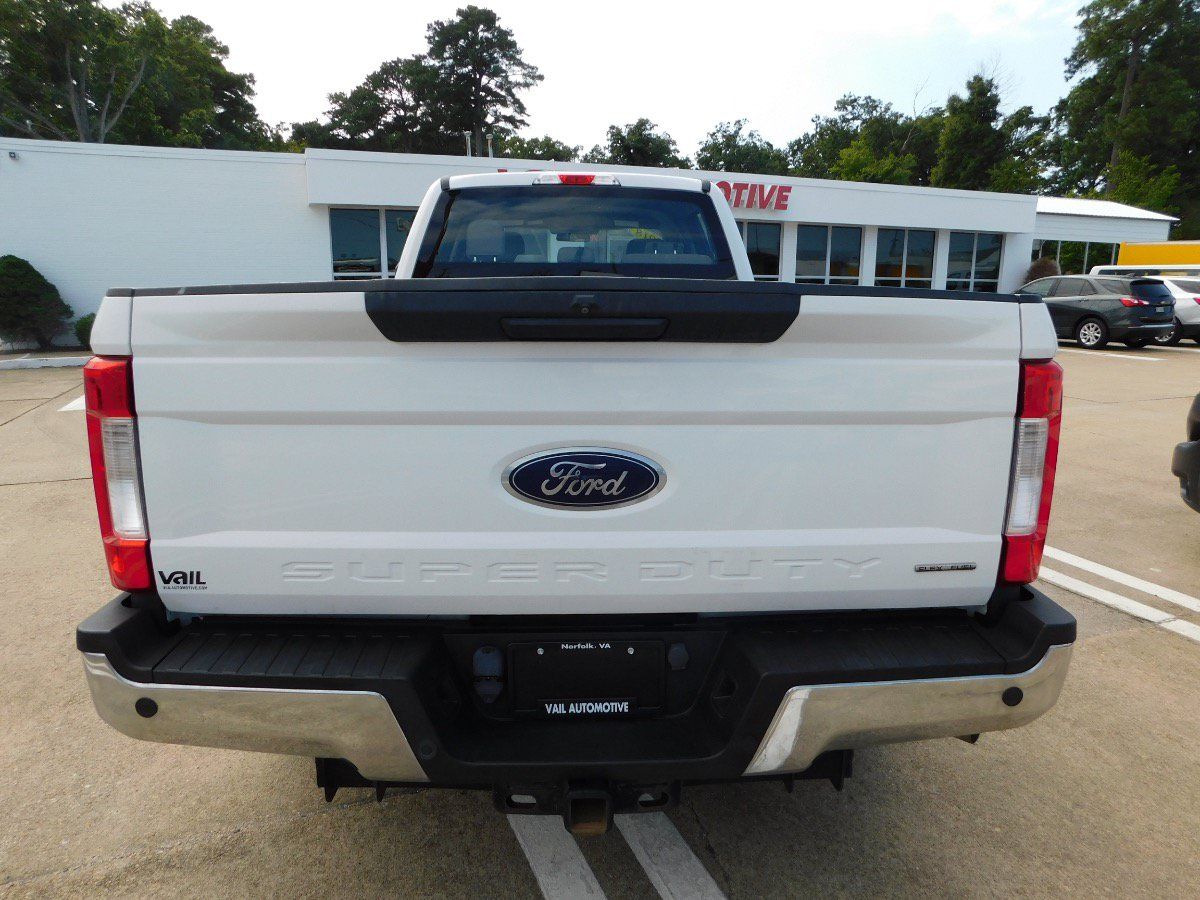 Used 2018 Ford F250 XL w/ Power Equipment Group RWD image 3