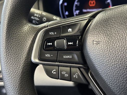 Used 2020 Honda Accord LX image 17