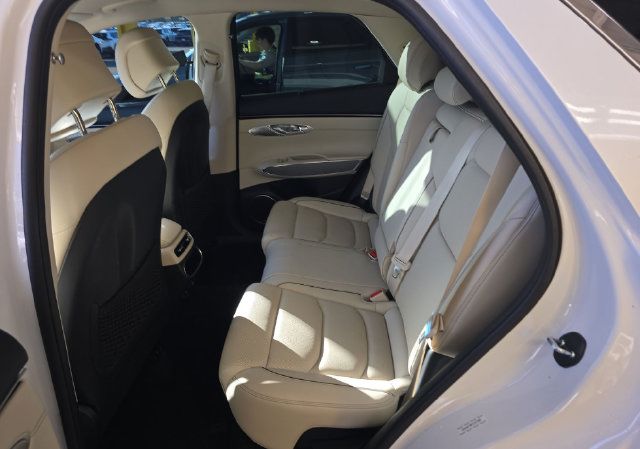 Used 2023 Genesis GV70 2.5T w/ Advanced Package AWD/4WD image 8