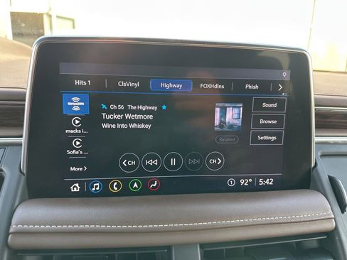 Used 2021 Chevrolet Suburban High Country image 31