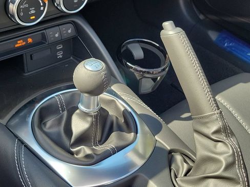 New 2026 MAZDA MX-5 Miata RF Grand Touring RWD image 32