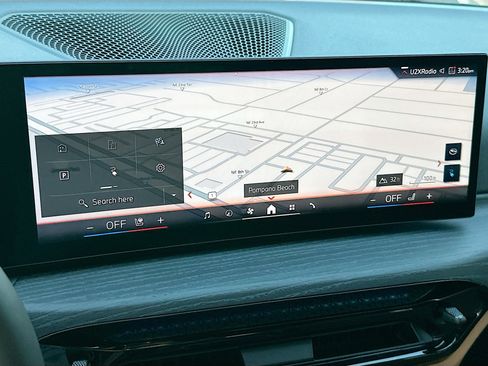 Used 2025 BMW i4 eDrive40 w/ M Sport Package image 14